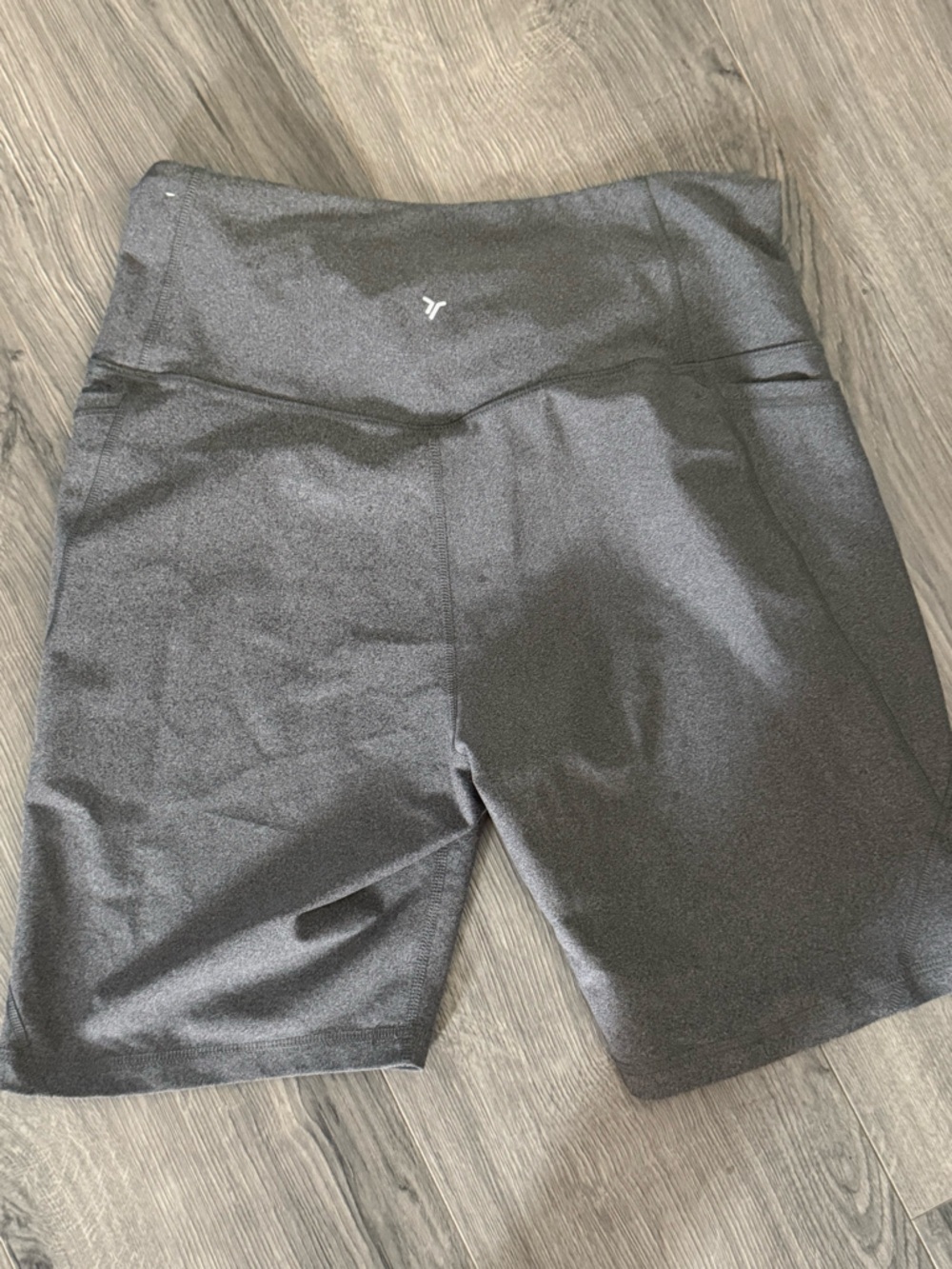 Old Navy Women's Charcoal Gray Active Bike Shorts - Picture 2 of 3